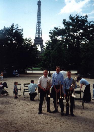 Paris,Dave,Phil,Phil.JPG (38180 bytes)